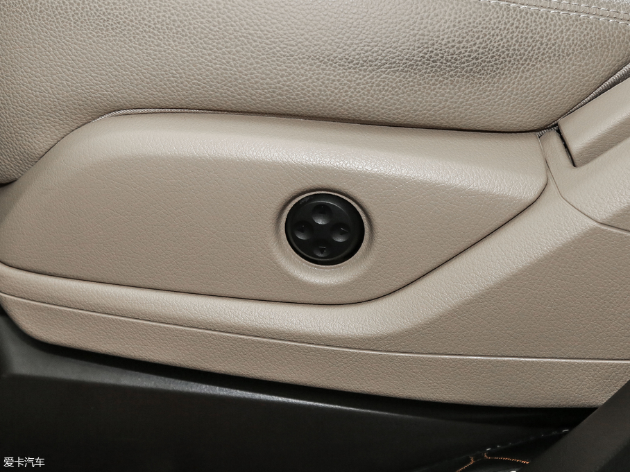 2018YGLE GLE 400 4MATIC ذ