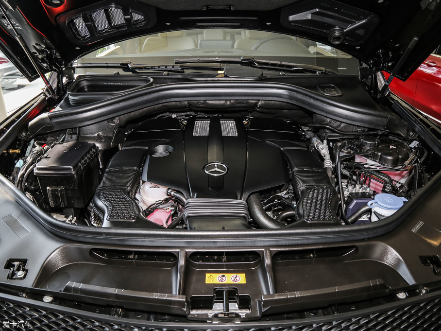 2018YGLE GLE 400 4MATIC ذ