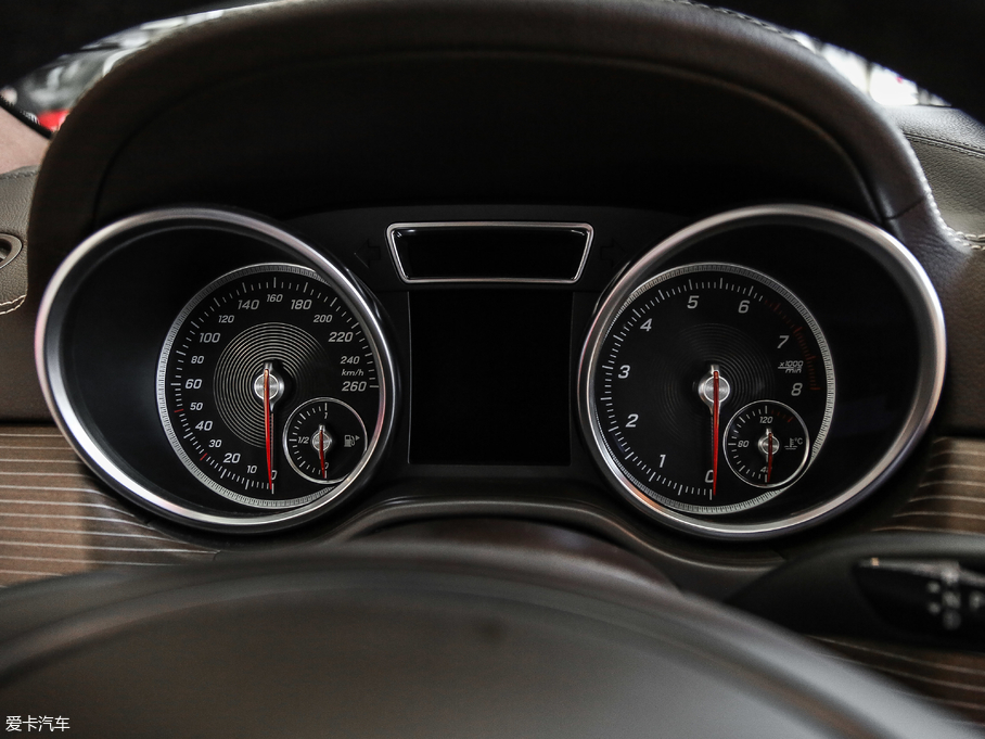 2018YGLE GLE 400 4MATIC ذ