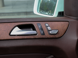 2018GLE 320 4MATIC Aذ {{