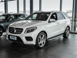 2018款GLE 400 4MATIC 臻藏版 左前45度