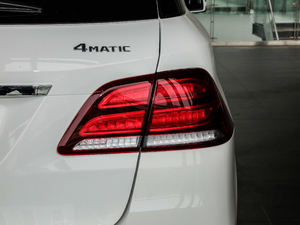 2018GLE 400 4MATIC ذ β