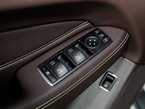 2018GLE 400 4MATIC ذ {܇ƅ^	