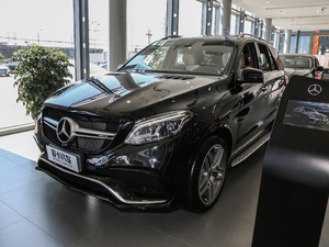 2018GLE 400 4MATIC ذ ǰ45