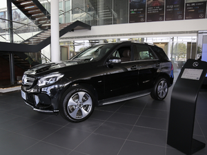 2018款GLE 320 4MATIC 豪华型臻藏版 正侧（左）