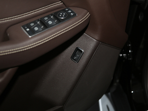 2018GLE 320 4MATIC Aذ п؅^