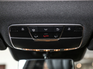 2019款S 500 L 4MATIC 中控区