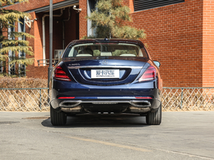 2019款S 320 L 正后	