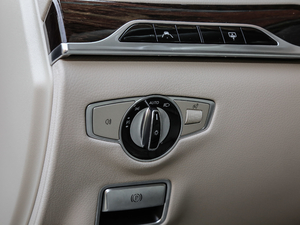 2019S 320 L п؅^(q)