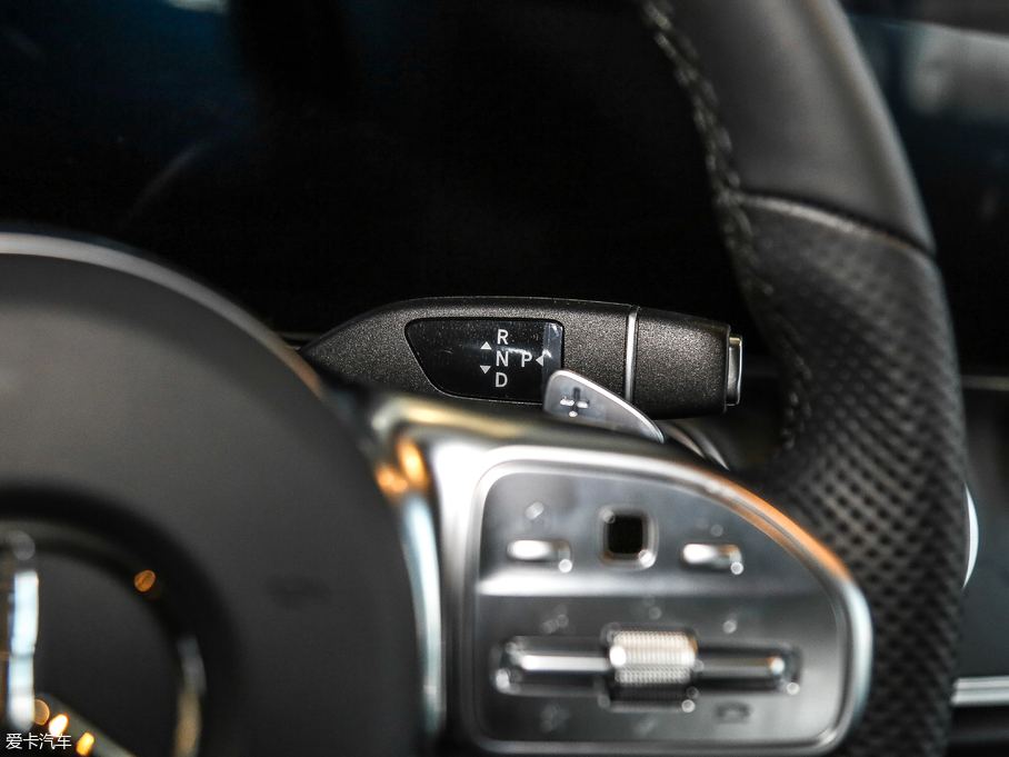 2019��YE���p�T E 200 Coupe