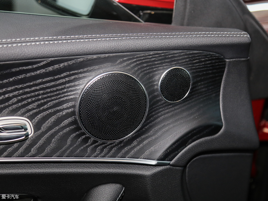 2019��YE���p�T E 200 Coupe