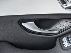 2019GLC 200 4MATIC ISUV g