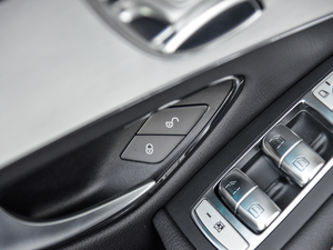 2019GLC 200 4MATIC ISUV g