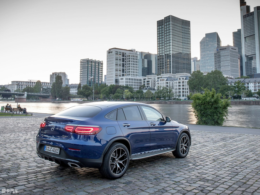 2020YGLCCoupe(M) GLC 300 4MATIC ISUV