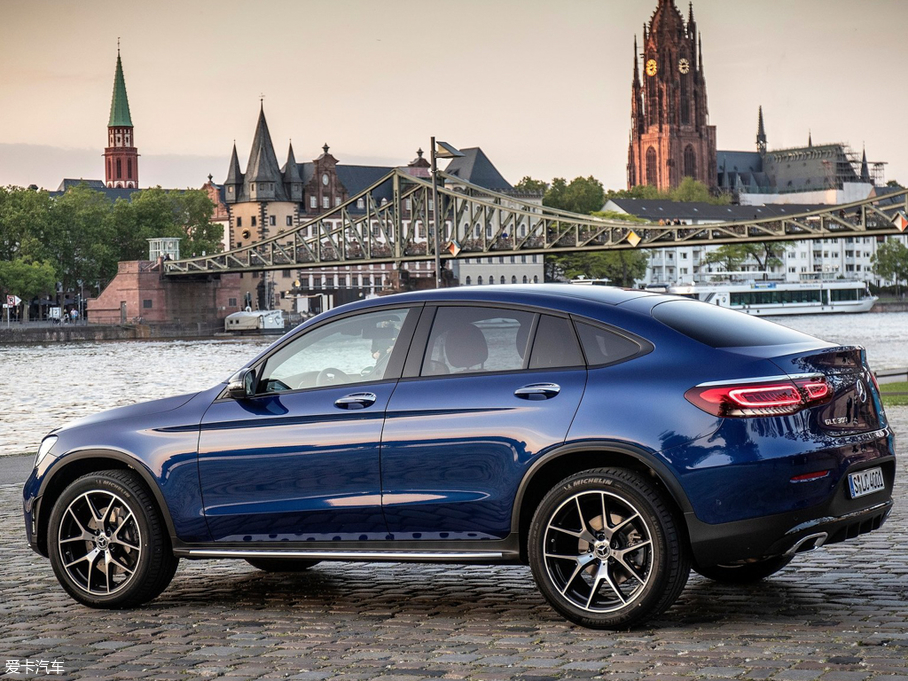 2020YGLCCoupe(M) GLC 300 4MATIC ISUV