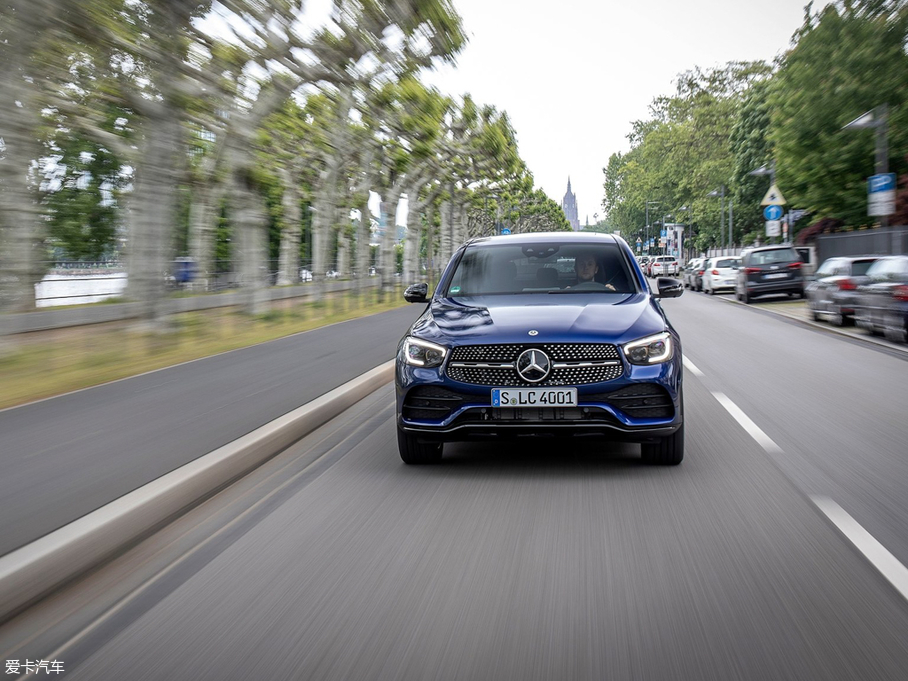 2020YGLCCoupe(M) GLC 300 4MATIC ISUV