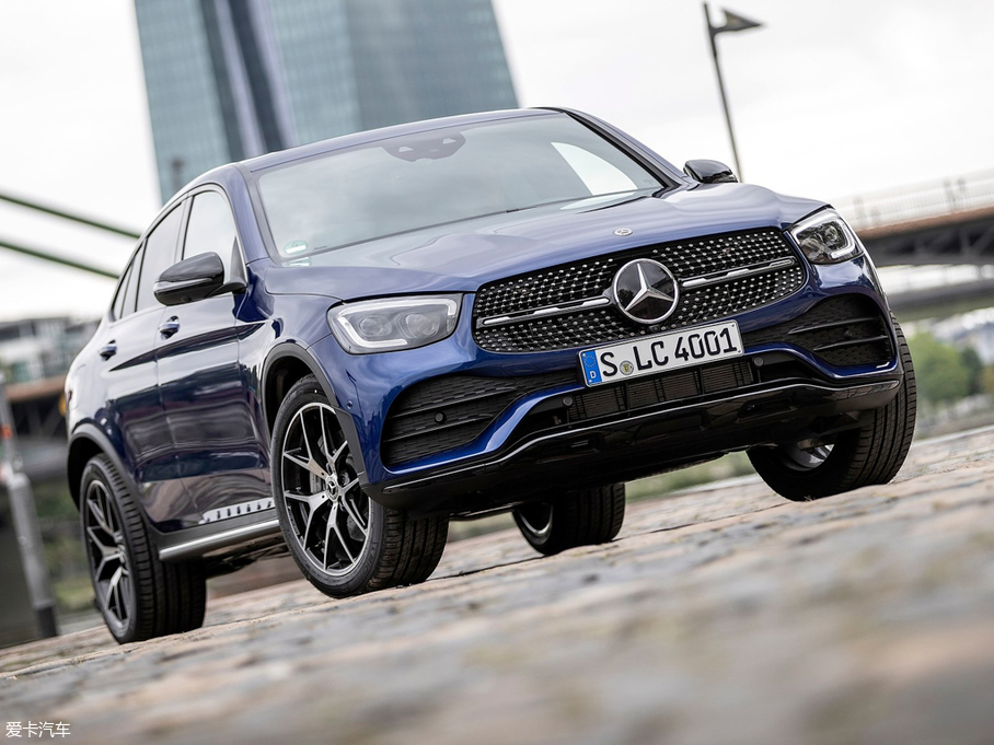 2020��YGLCCoupe(�M��) GLC 300 4MATIC �I��SUV