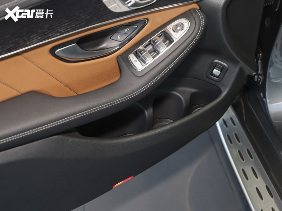 2020YGLCCoupe(M) GLC 300 4MATIC ISUV