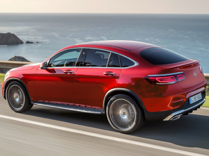 2020GLC 300 4MATIC ISUV w^