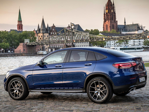 2020GLC 300 4MATIC ISUV w^