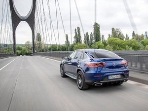 2020GLC 300 4MATIC ISUV w^