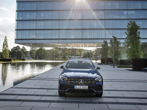 2020GLC 300 4MATIC ISUV w^