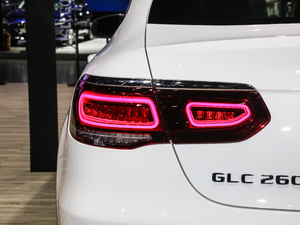 2020GLC 260 4MATIC ISUV ^