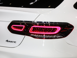 2020GLC 260 4MATIC ISUV ^