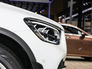 2020GLC 260 4MATIC ISUV ^