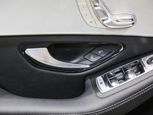 2020GLC 260 4MATIC ISUV g