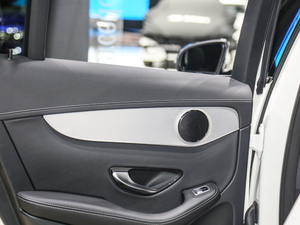 2020GLC 260 4MATIC ISUV g