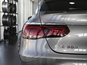 2020GLC 300 4MATIC ISUV ^