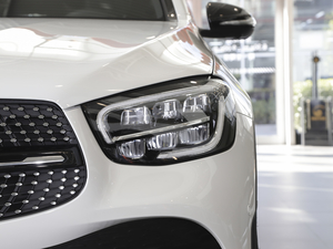 2020GLC 260 4MATIC ISUV ^