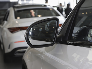 2020GLC 260 4MATIC ISUV ^