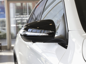 2020GLC 260 4MATIC ISUV ^