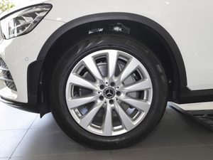 2020GLC 260 4MATIC ISUV ^