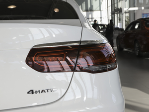 2020GLC 260 4MATIC ISUV (x)(ji)^