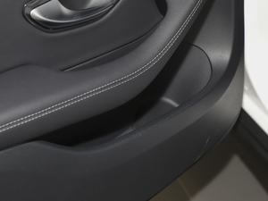 2020GLC 260 4MATIC ISUV g