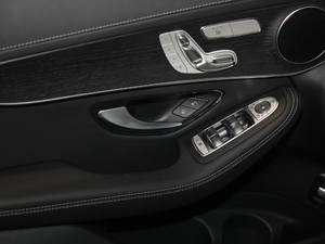 2020GLC 300 4MATIC ISUV g