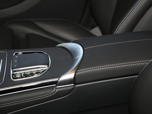 2020GLC 300 4MATIC ISUV g