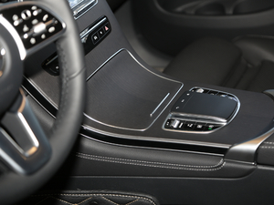 2020GLC 300 4MATIC ISUV g