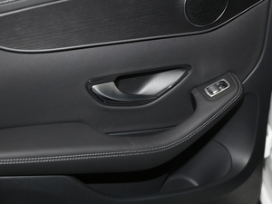 2020GLC 300 4MATIC ISUV g