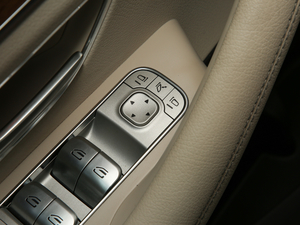 2020GLS 450 4MATIC A п؅^(q)