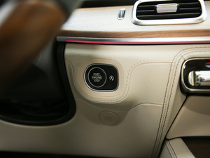 2020GLS 450 4MATIC A п؅^(q)