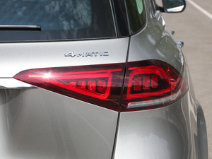 2020款GLE 450 4MATIC 时尚型 尾灯