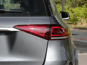 2020GLE 450 4MATIC r ^