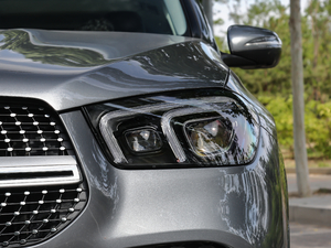 2020GLE 450 4MATIC r ^