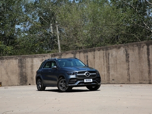 2020GLE 450 4MATIC r w^