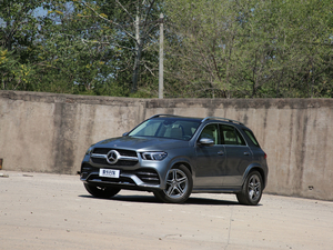 2020GLE 450 4MATIC r w^