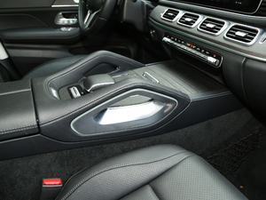 2020GLE 450 4MATIC r g